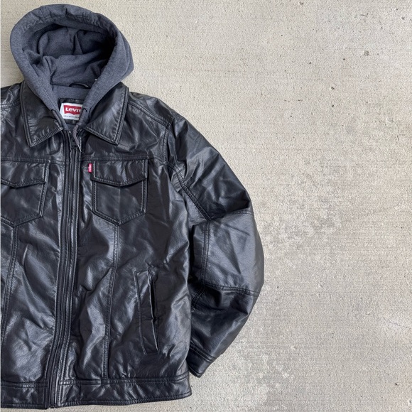 Levi’s Strauss & Co Faux Leather Hoodie Lined Trucker Bomber Jacket Black Size L - Picture 4 of 16